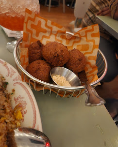 Page Eleven — Cafe & Bakery — dining photo 1